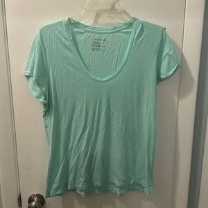 American Eagle Scoop Neck Short-sleeve Tee, size XL in Aqua.